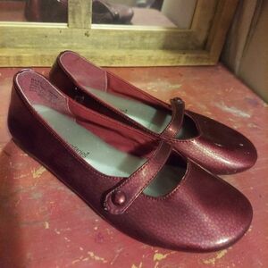 Red Mary Jane Flat Shoes